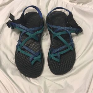 Chaco women’s 8 blue green double toe strap